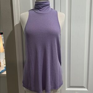 Sleeveless Loose Turtleneck in Lavender
